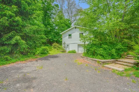 34 Julie Drive Hopewell Junction NY 12533