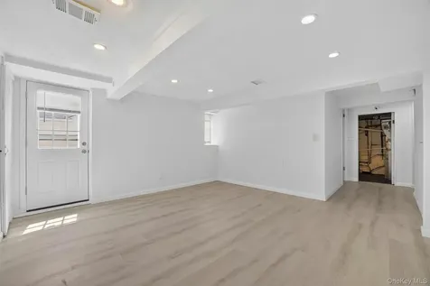 263 Croydon Road Yonkers NY 10710