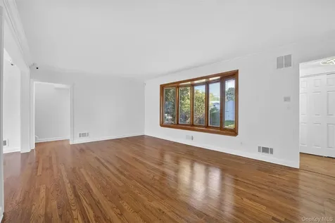 263 Croydon Road Yonkers NY 10710