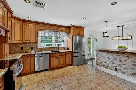 585 Bedford Road Pleasantville NY 10570