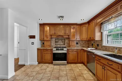 585 Bedford Road Pleasantville NY 10570