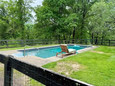183 Barrytown Road Barrytown NY 12507