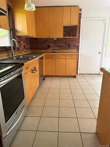 183 Barrytown Road Barrytown NY 12507