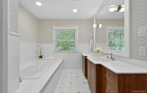 88 Hidden Ridge Drive Syosset NY 11791
