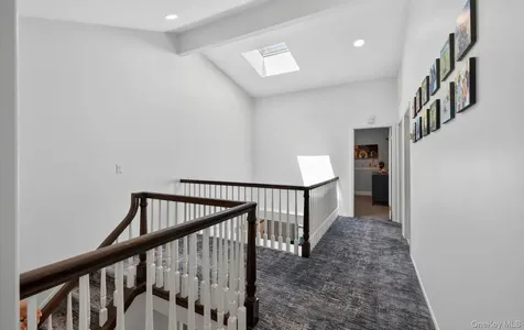 88 Hidden Ridge Drive Syosset NY 11791