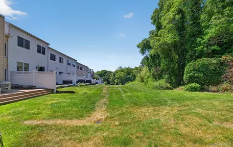 88 Hidden Ridge Drive Syosset NY 11791