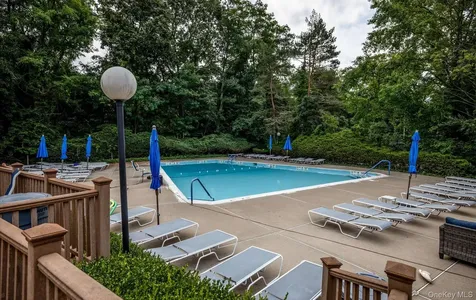 88 Hidden Ridge Drive Syosset NY 11791