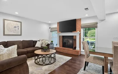 88 Hidden Ridge Drive Syosset NY 11791