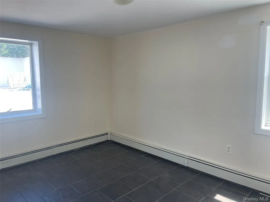 521 E Broadway Long Beach NY 11561
