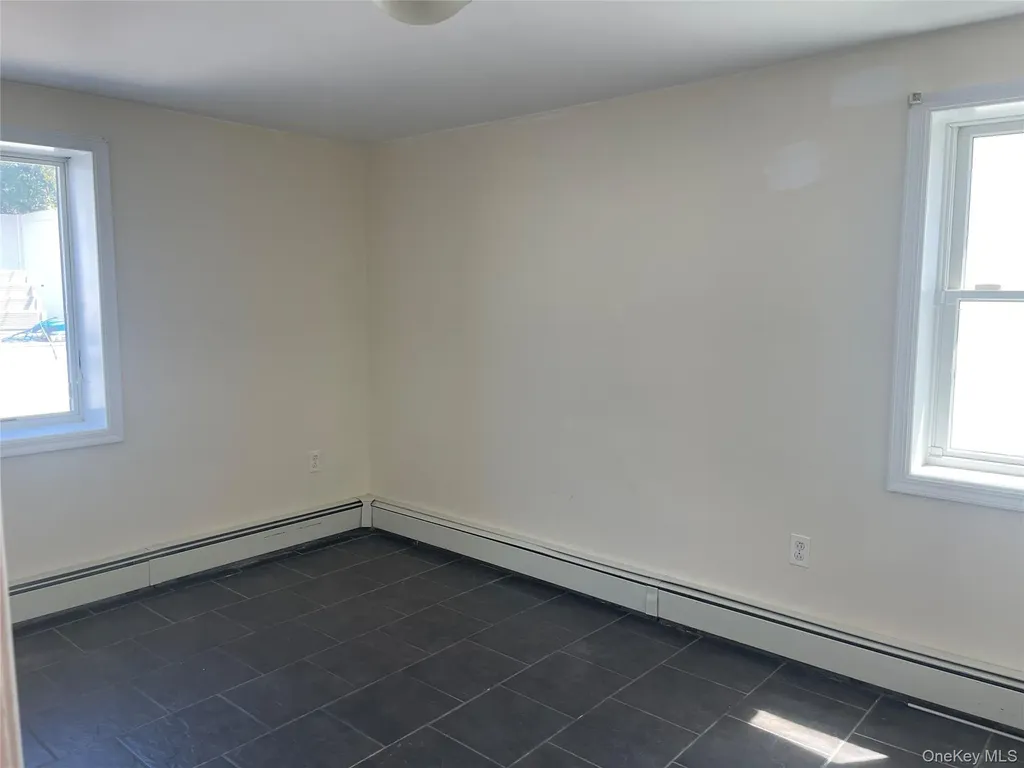 521 E Broadway Long Beach NY 11561