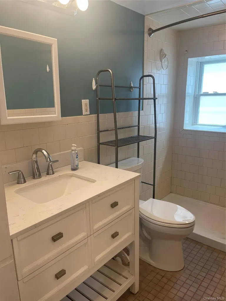 521 E Broadway Long Beach NY 11561