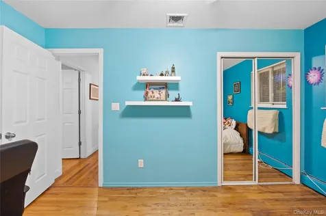 39 Pal Street Plainview NY 11803