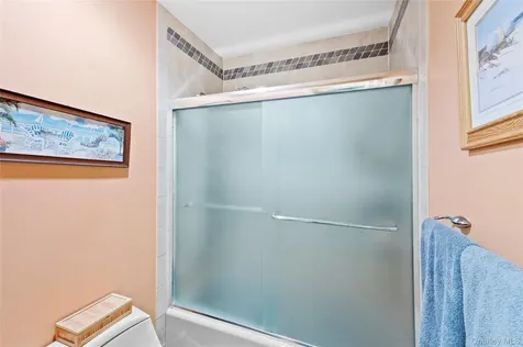 39 Pal Street Plainview NY 11803
