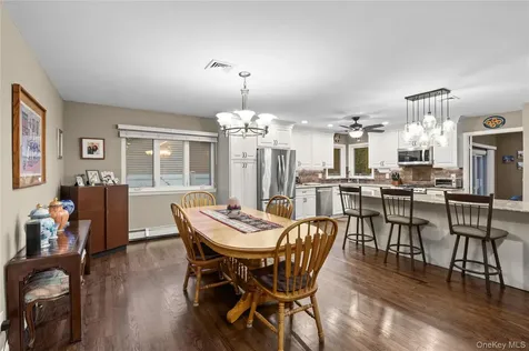 39 Pal Street Plainview NY 11803