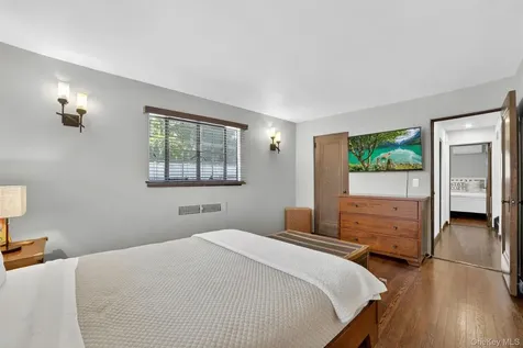 27 Desmond Avenue Bronxville NY 10708