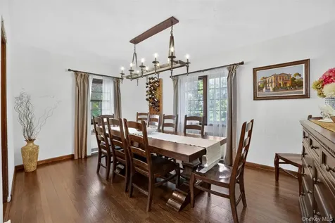 27 Desmond Avenue Bronxville NY 10708