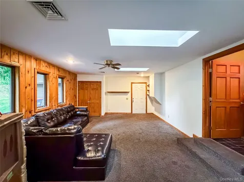 12 Chaucer Road Staatsburg NY 12580