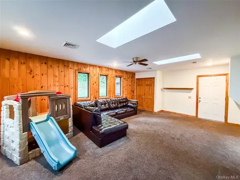 12 Chaucer Road Staatsburg NY 12580