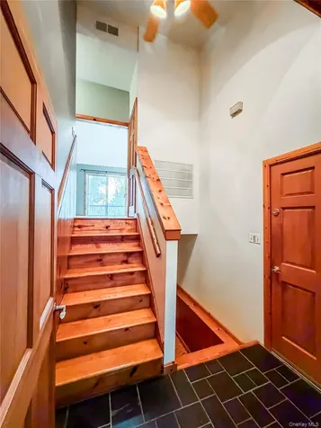 12 Chaucer Road Staatsburg NY 12580