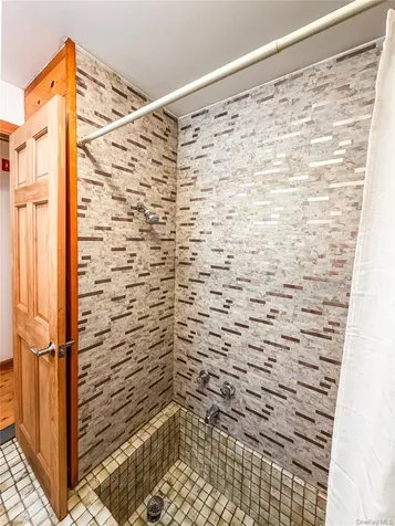 12 Chaucer Road Staatsburg NY 12580