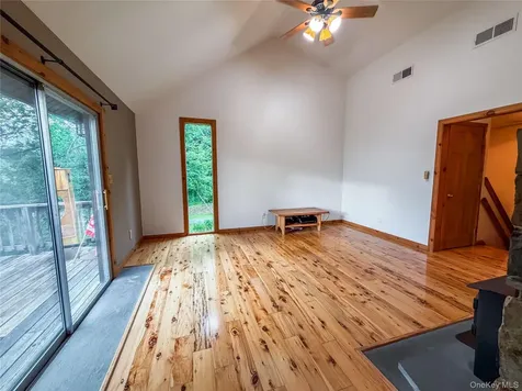12 Chaucer Road Staatsburg NY 12580