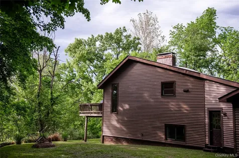 12 Chaucer Road Staatsburg NY 12580