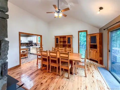 12 Chaucer Road Staatsburg NY 12580