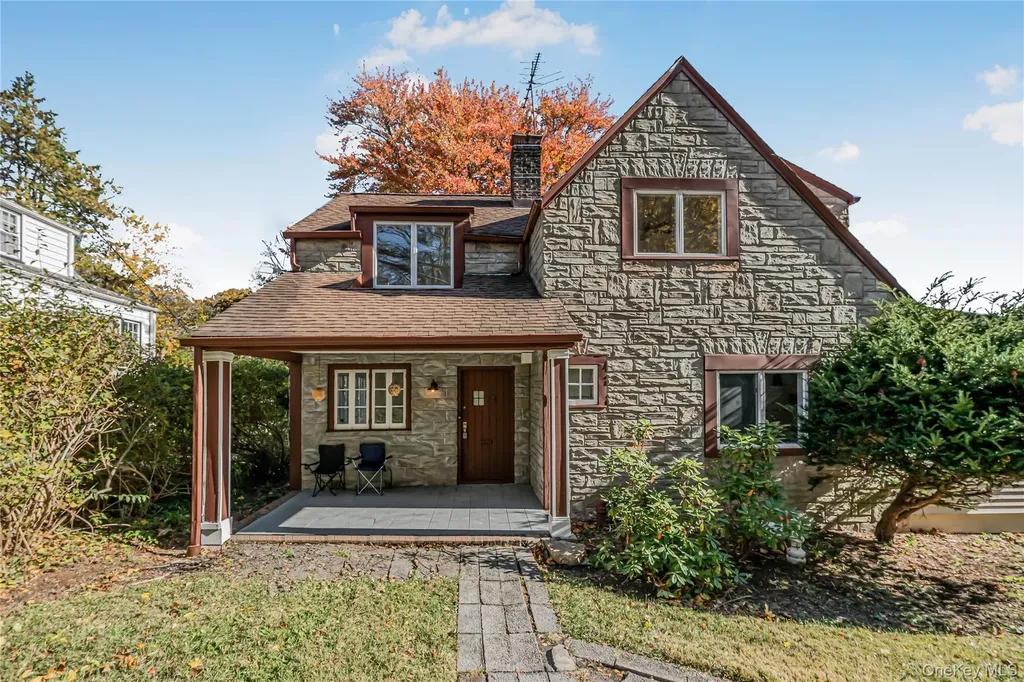 39 Hillcrest Hartsdale NY 10530