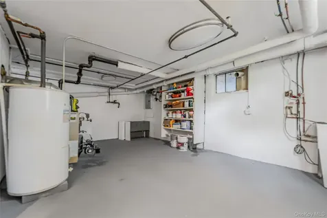 39 Hillcrest Hartsdale NY 10530