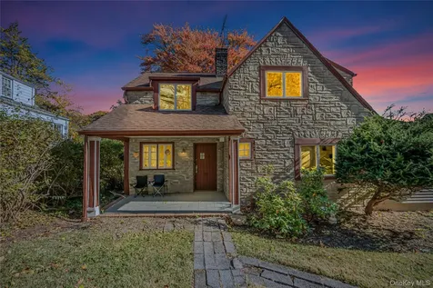 39 Hillcrest Hartsdale NY 10530