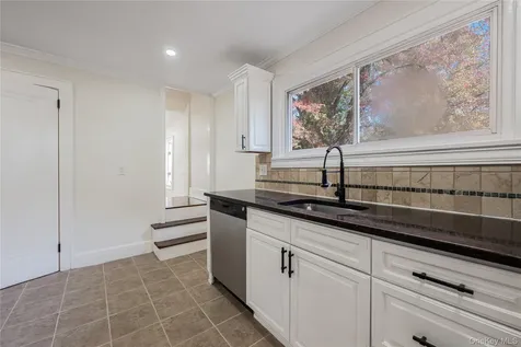 39 Hillcrest Hartsdale NY 10530