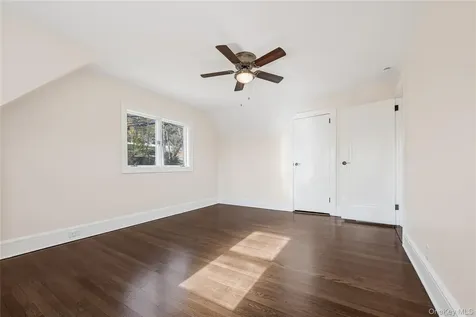 39 Hillcrest Hartsdale NY 10530