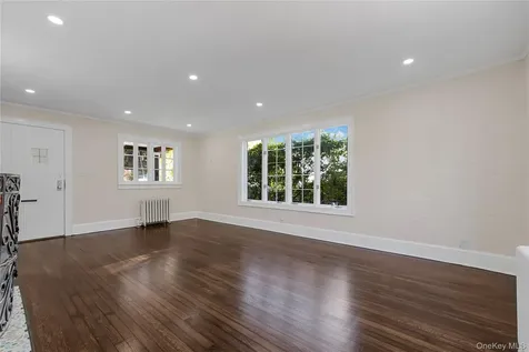 39 Hillcrest Hartsdale NY 10530