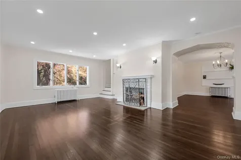 39 Hillcrest Hartsdale NY 10530