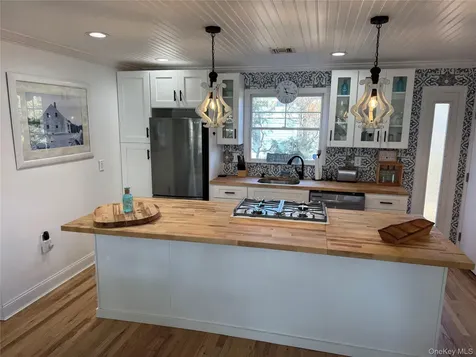 301 Lewis Walk Cherry Grove NY 11782