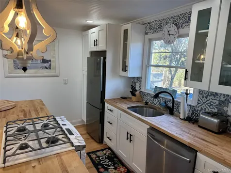 301 Lewis Walk Cherry Grove NY 11782