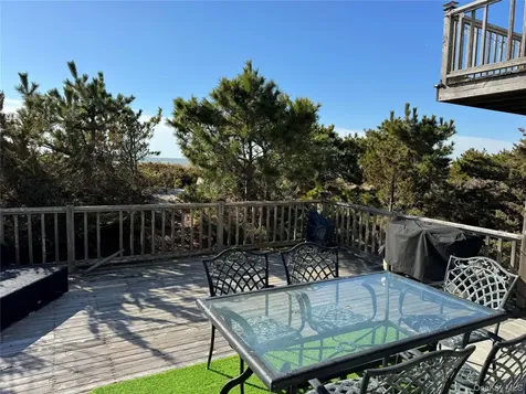 301 Lewis Walk Cherry Grove NY 11782