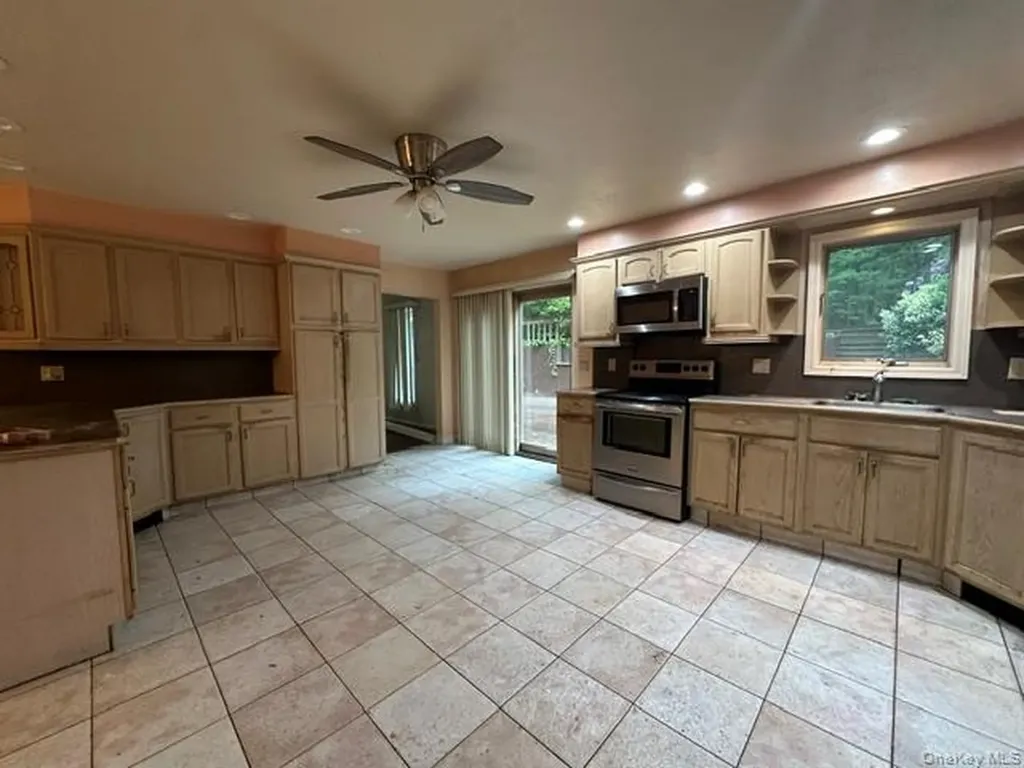 80 Alpine Way South Huntington NY 11746
