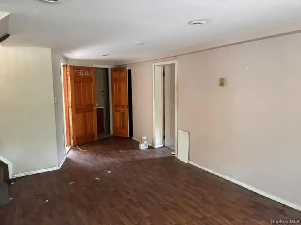 80 Alpine Way South Huntington NY 11746