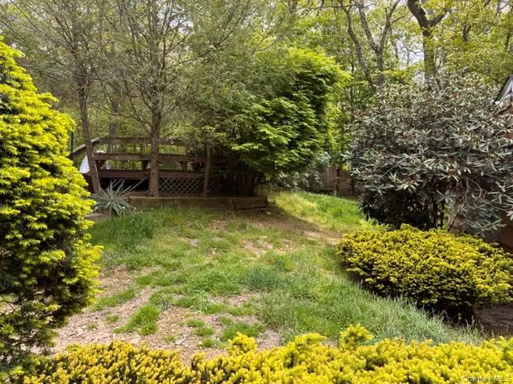 80 Alpine Way South Huntington NY 11746