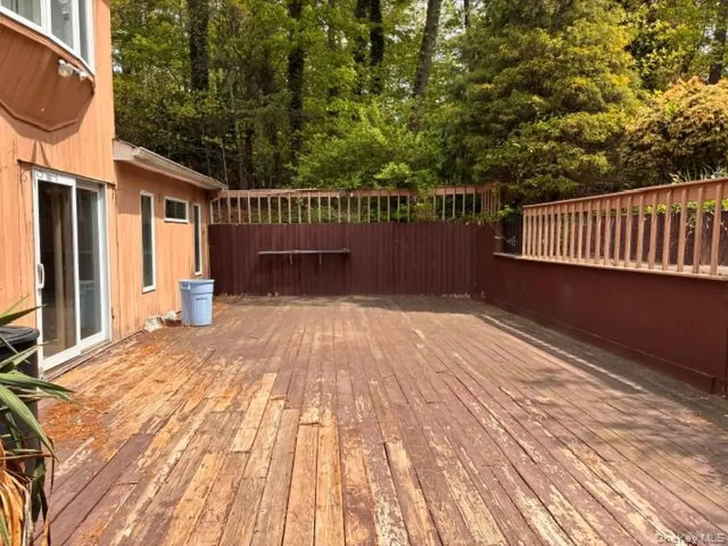 80 Alpine Way South Huntington NY 11746