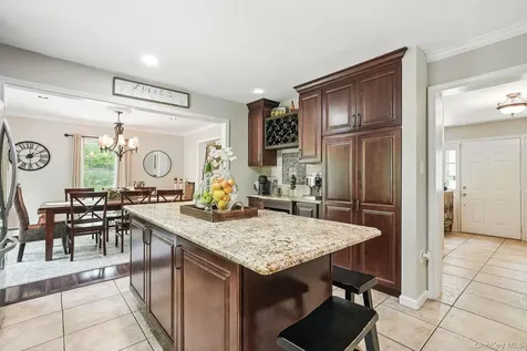 304 Church Road Putnam Valley NY 10579