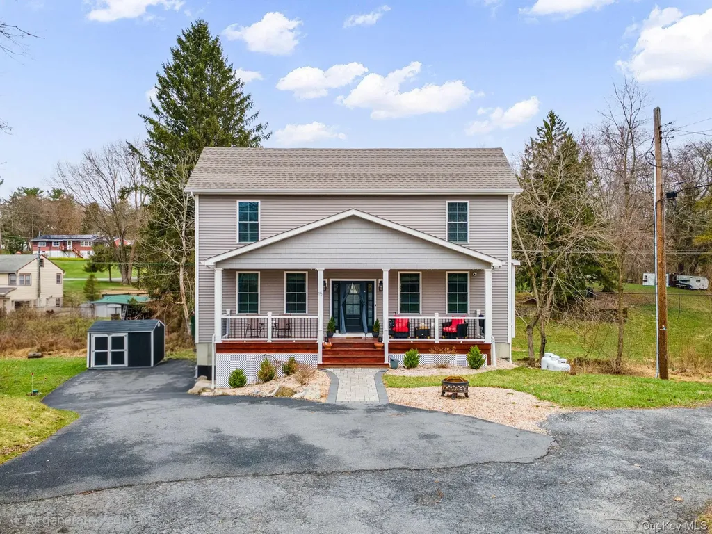 15 Rock Cut Lane Pleasant Valley NY 12569
