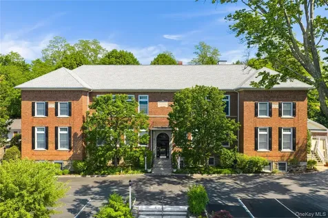 20 Whippoorwill Road E Armonk NY 10504