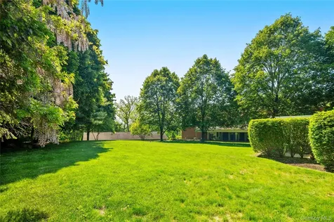 20 Whippoorwill Road E Armonk NY 10504