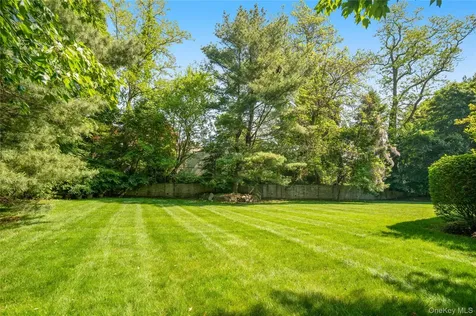 20 Whippoorwill Road E Armonk NY 10504
