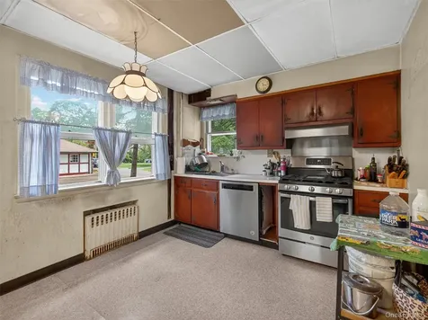 125 Wayne Avenue Suffern NY 10901