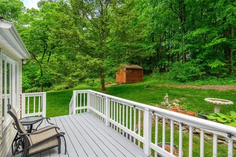 23 Cobey Terrace Poughkeepsie NY 12601