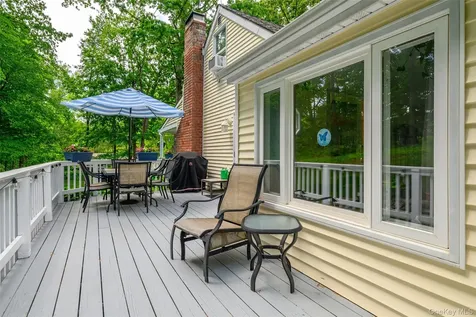23 Cobey Terrace Poughkeepsie NY 12601