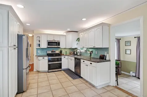 23 Cobey Terrace Poughkeepsie NY 12601
